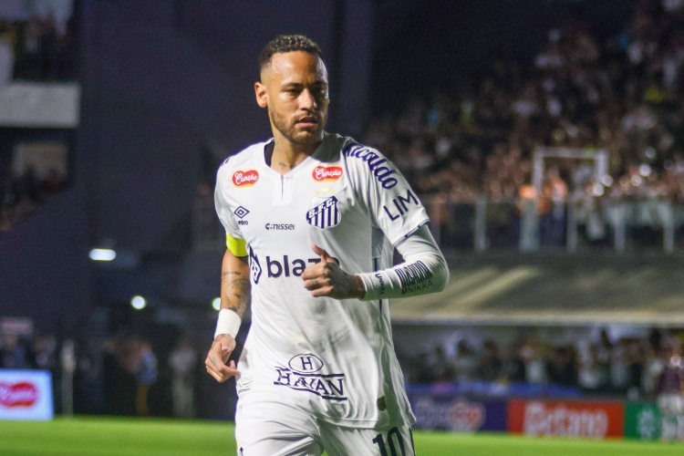 ESPN：内马尔术后首次触球训练，预计2月4日对阵圣保罗进大名单