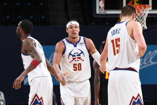 开云体育下载-攻防俱佳！戈登迎掘金首秀 扣篮王与丹佛完美契合